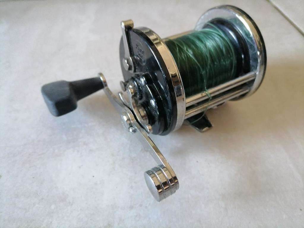 *GRAB THIS DEAL*R30 FREIGHT*PENN JIG MASTER REEL EXCELLENT CONDITION*