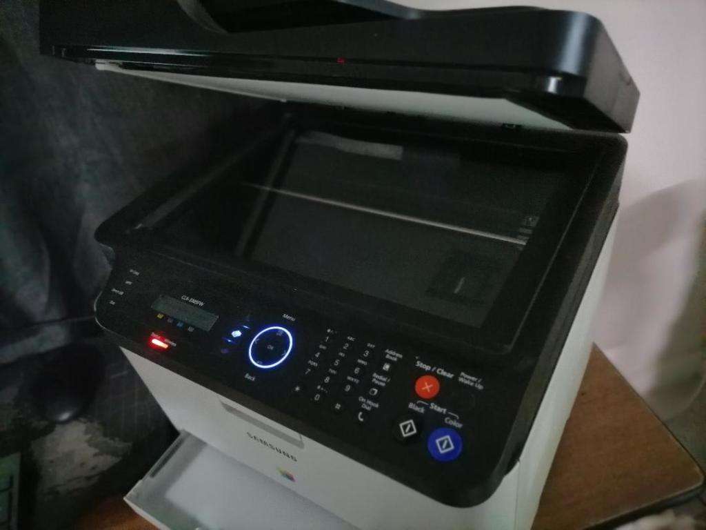 *GRAB THIS DEAL*R30 FREIGHT* SAMSUNG CLX 3305 LAZER COLOUR PRINTER/SCANNER/COPIER*INK LOW*