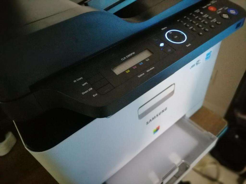 *GRAB THIS DEAL*R30 FREIGHT* SAMSUNG CLX 3305 LAZER COLOUR PRINTER/SCANNER/COPIER*INK LOW*