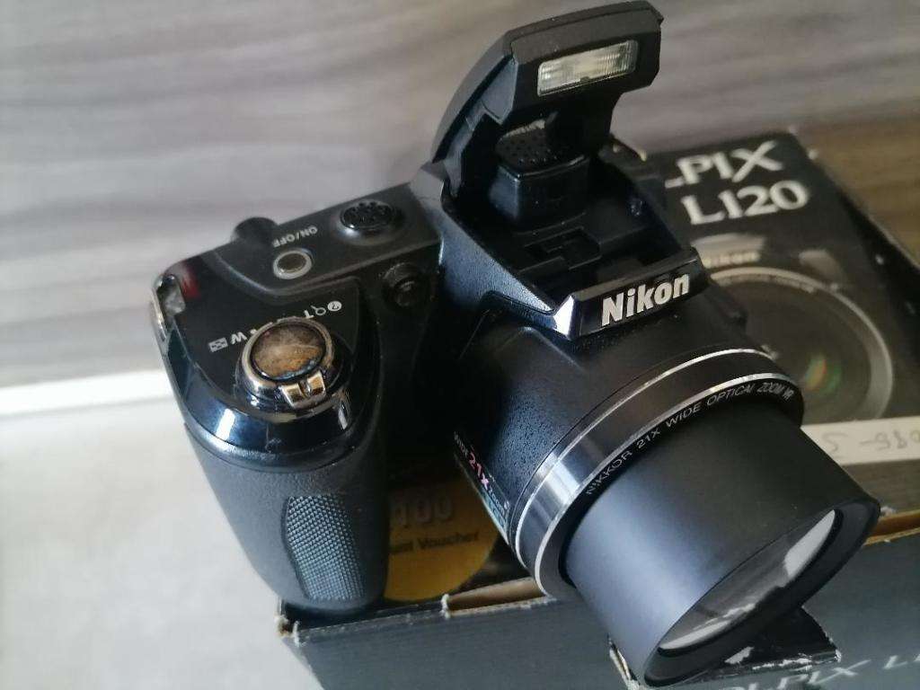 *GRAB THIS DEAL*R30 FREIGHT*NIKON COOLPIX L120 WITH NIKON BAG,64GB MEMORY CARD,MANUAL,CABLES IN BOX*