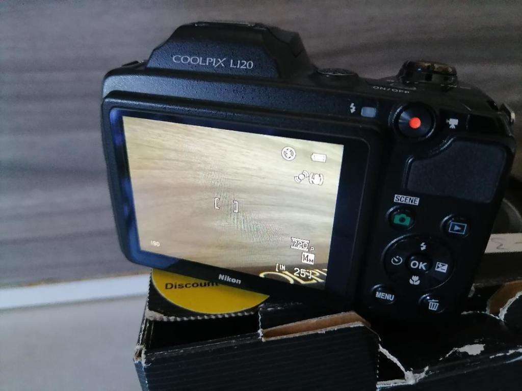 *GRAB THIS DEAL*R30 FREIGHT*NIKON COOLPIX L120 WITH NIKON BAG,64GB MEMORY CARD,MANUAL,CABLES IN BOX*