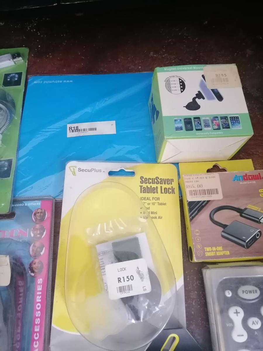 *COMPUTER SHOP LIQUIDATION*LOT OF MAINLY NEW ELECTRONICS*ONE BID FOR THE LOT AS PER PICS**
