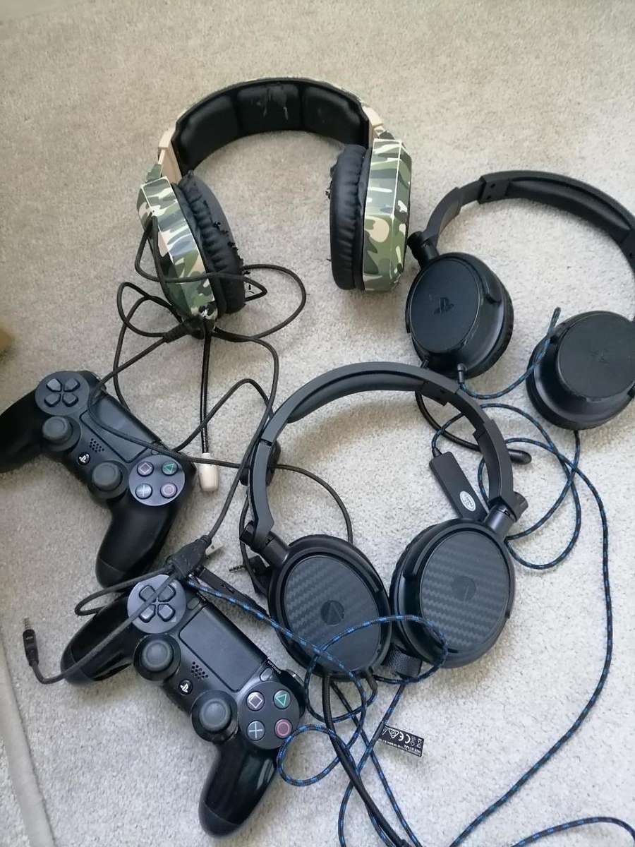 **AWESOME DEAL*R30 FREIGHT*LOT OF PS4 WIRELESS CONTROLLERS,HEADSETS*UNTESTED*ONE BID FOR ALL**