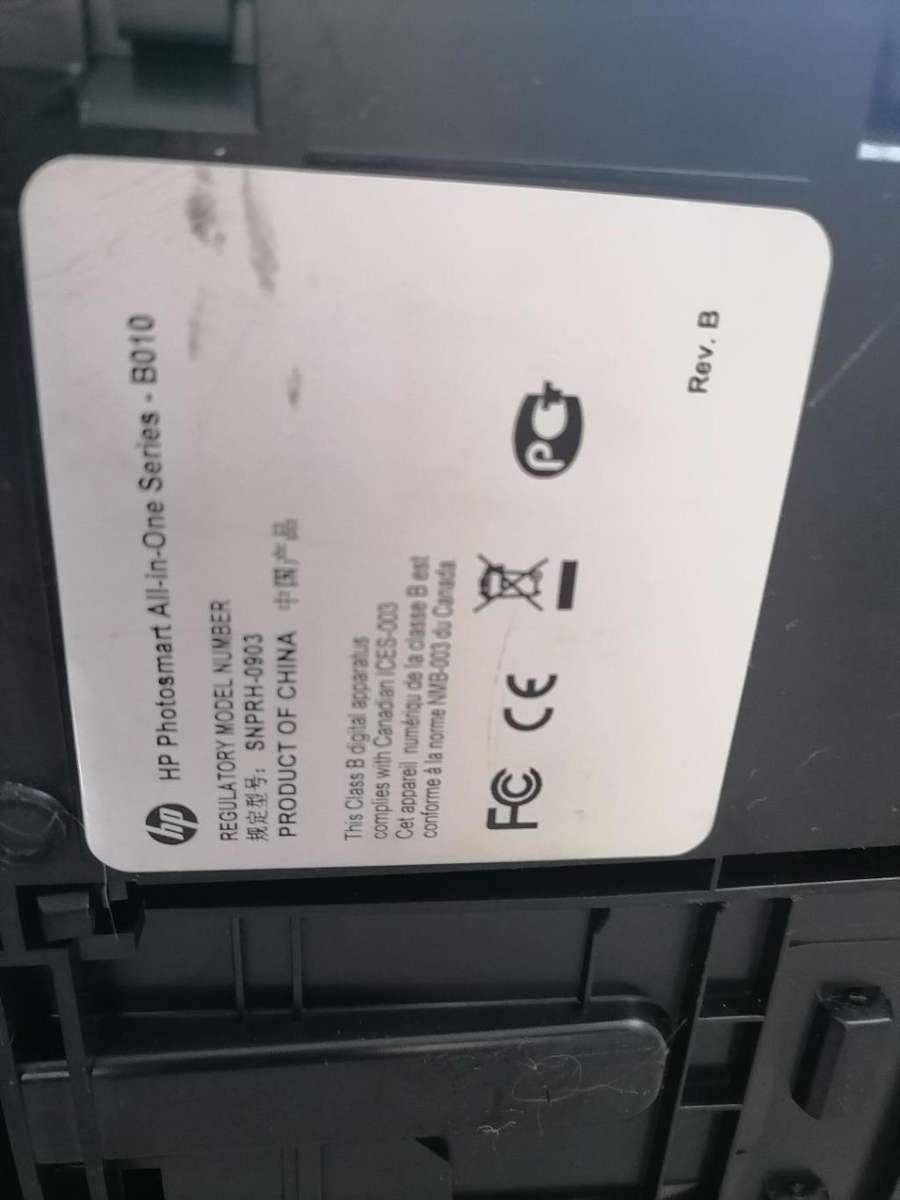 *GRAB THIS AWESOME DEAL*TOP QUALITY HP PHOTOSMART PRINTER WITH PHOTO PAPER,POWER CORD.DISK***