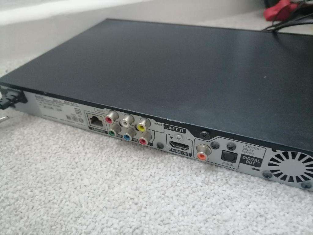 SONY BDP-S370 BLUERAY DVD PLAYER WITH REMOTE