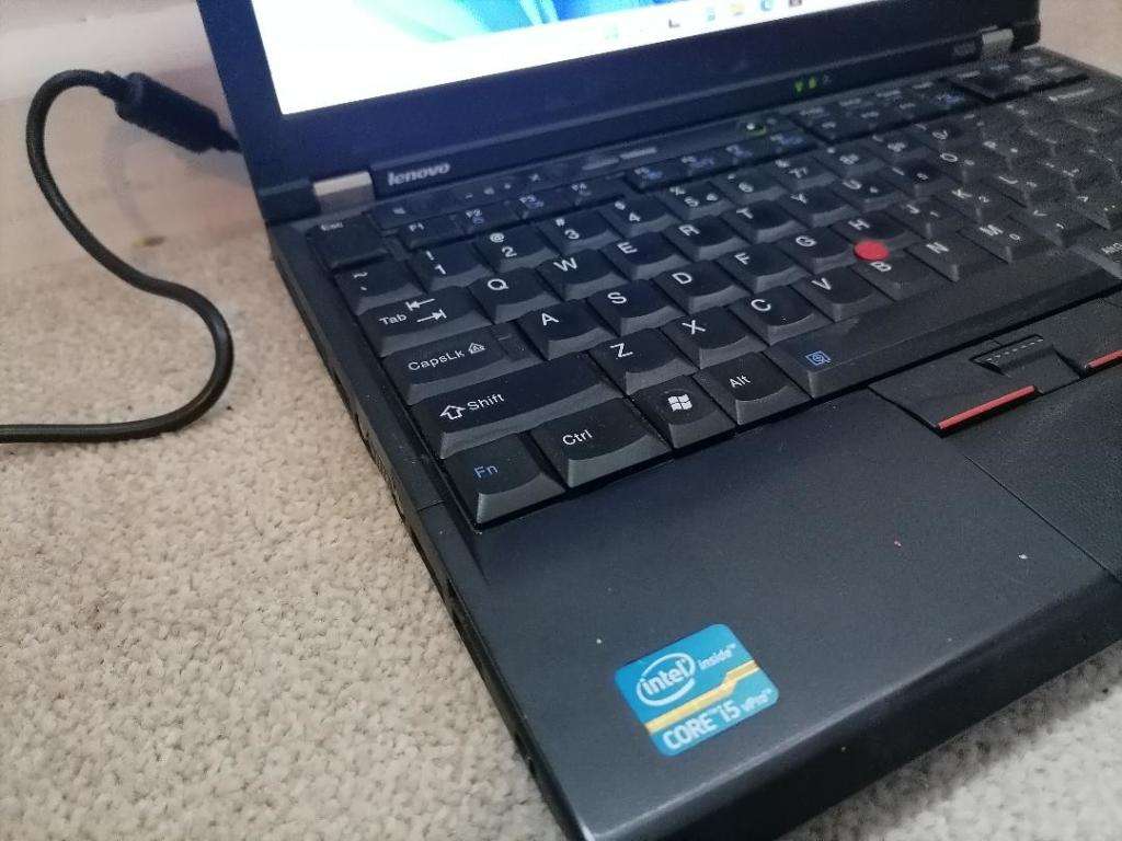 **AWESOME DEAL**Lenovo Thinkpad x220, i5 2520 2.50GHz | 4GB DDR3 Ram | 500GB HDD | 12.5 L