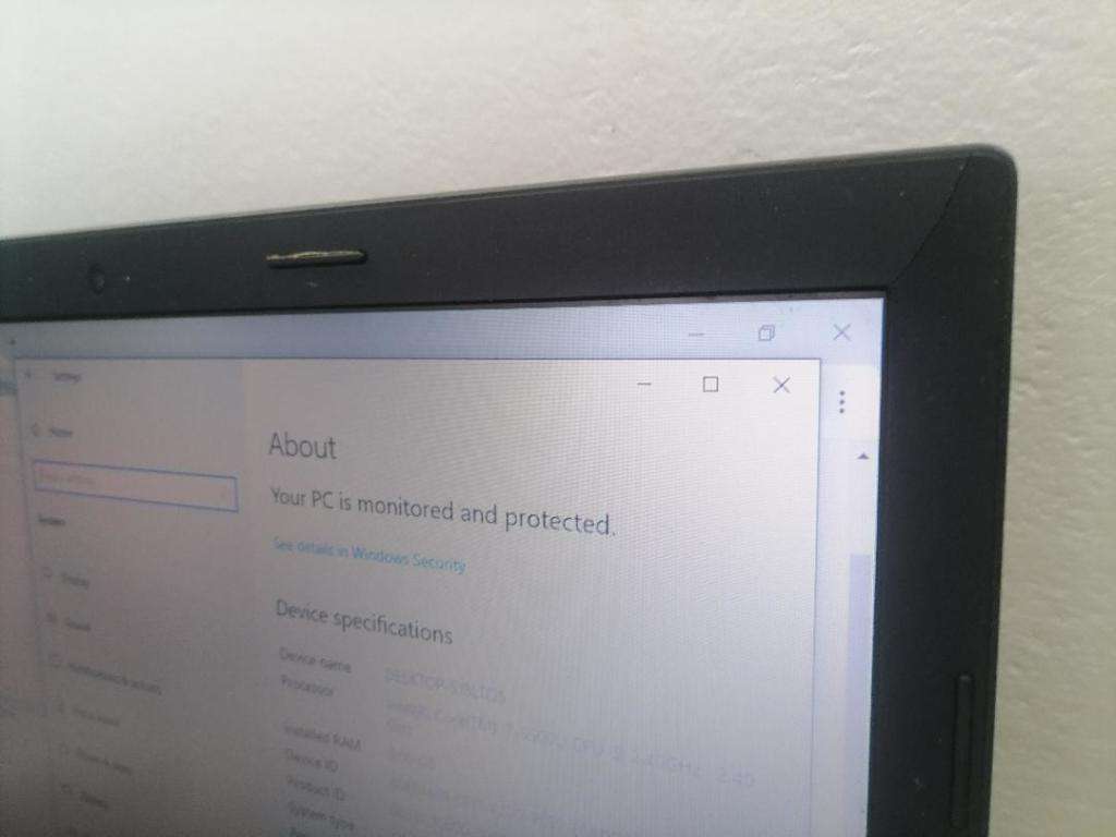 *TOP SPEC LAPTOP*I7 5TH GEN LENOVO E50, 8GB RAM 1TB HDD, W10,WIFI ETC**R11 000 RETAIL ON BOBSHOP*