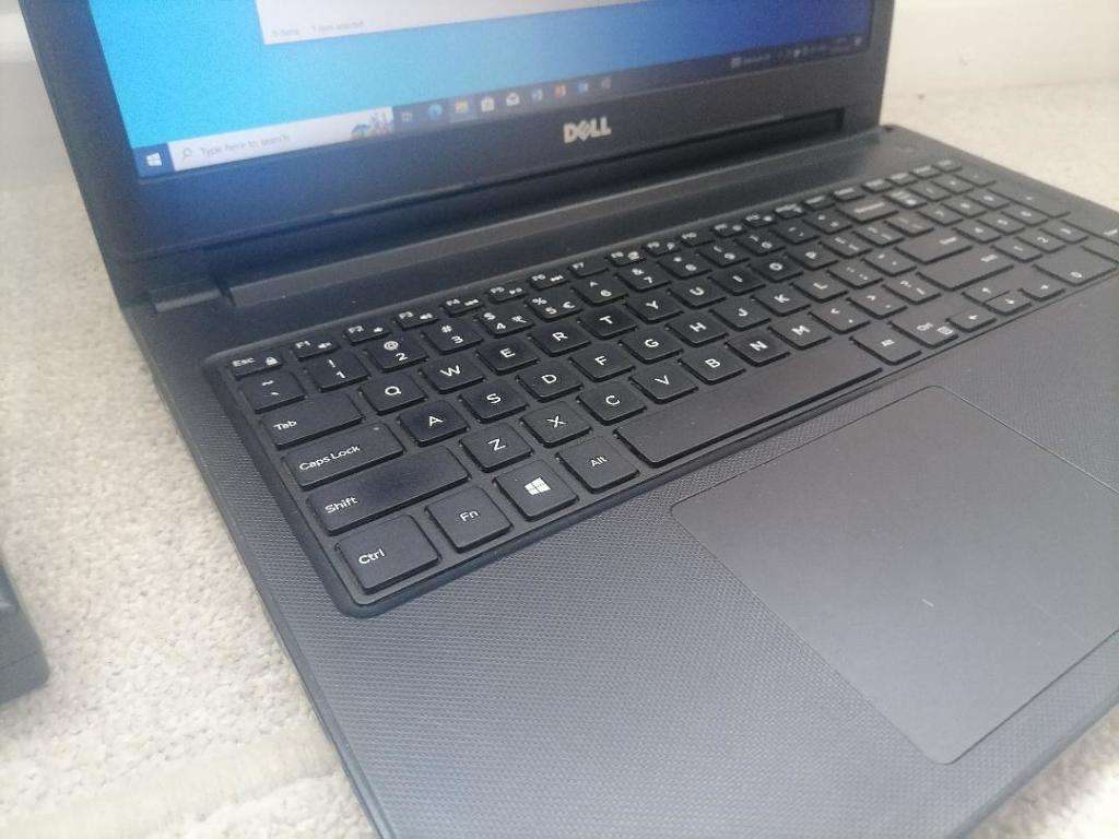 DELL VOSTRO 15 LAPTOP*i5 7TH GEN, 500GB HDD, 4GB RAM, W10, WIFI, BATTERY 100%