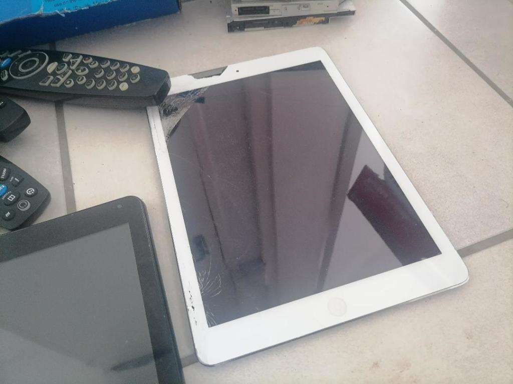 IPAD,CONNEX TABLET,DVD ROMS,DSTV,LAPTOP LOCK,UPS BATTERIES