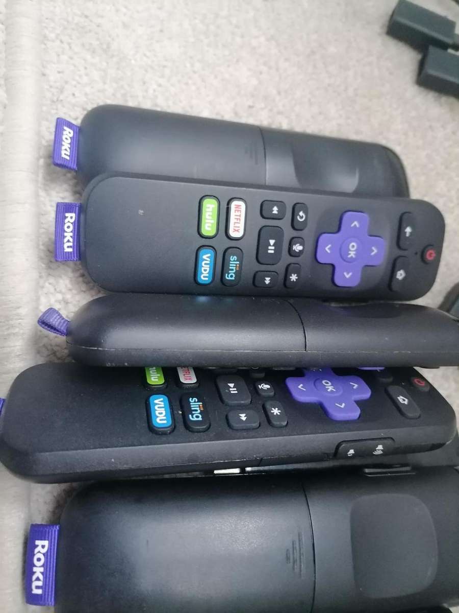 LOT OF 5 X ROKU STREEMING STICK WITH REMOTE*UNTESTED