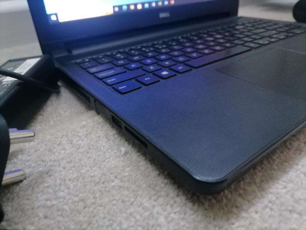 I5 DELL VOSTRO  LAPTOP,8GB RAM, 500GB HDD*,GHARGER