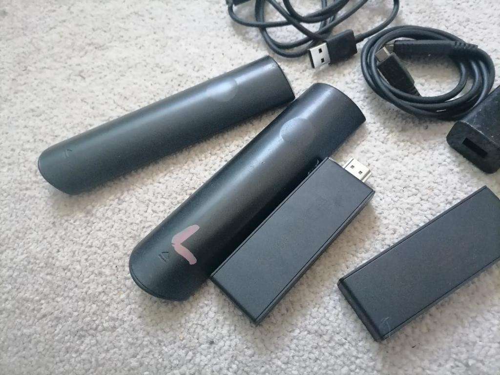 2 X AMAZON FIRESTICKS WITH REMOTE AND POWER CORDS