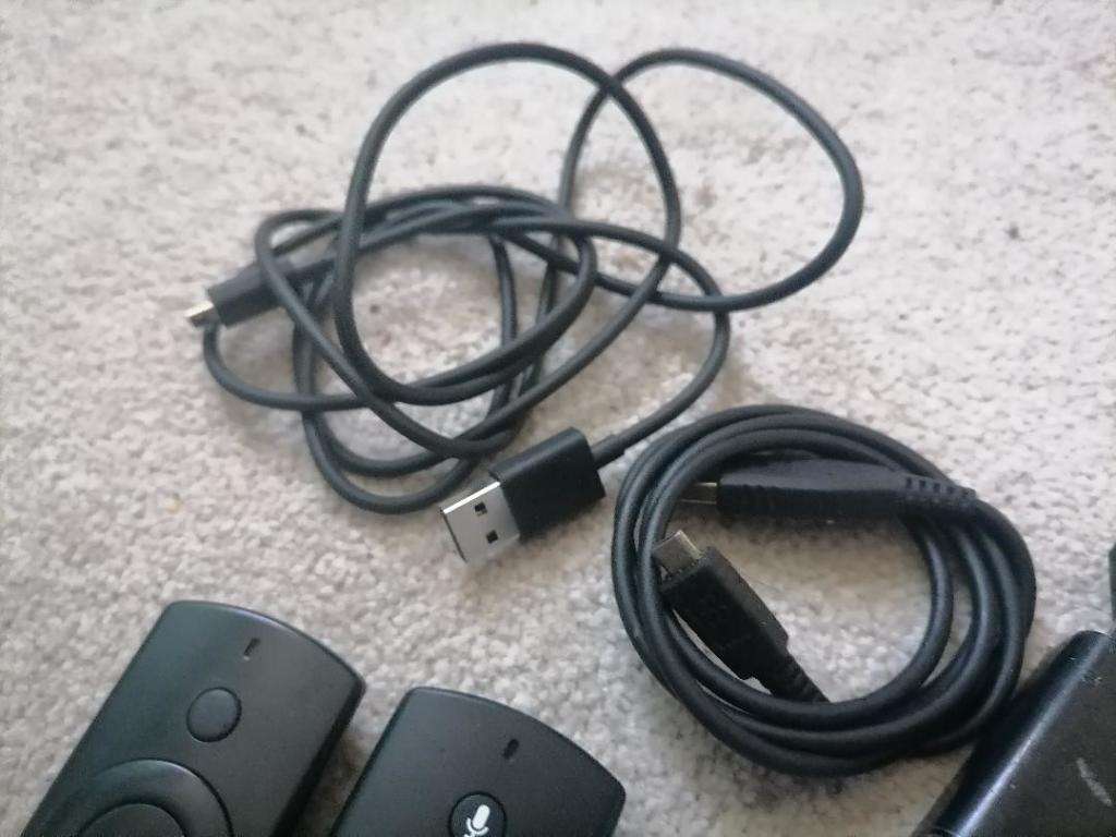 2 X AMAZON FIRESTICKS WITH REMOTE AND POWER CORDS