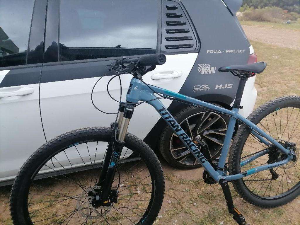 TITAN SPORT ROGUE CRUZ 29 INCH WHEEL MOUNTAIN BIKE