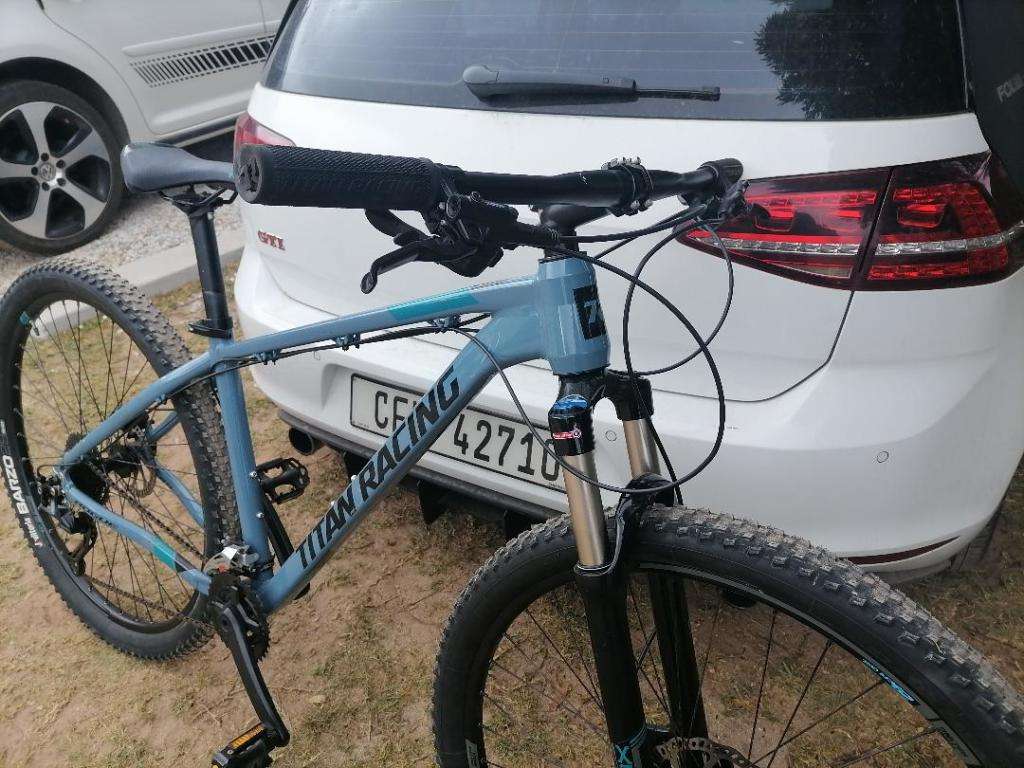 TITAN SPORT ROGUE CRUZ 29 INCH WHEEL MOUNTAIN BIKE