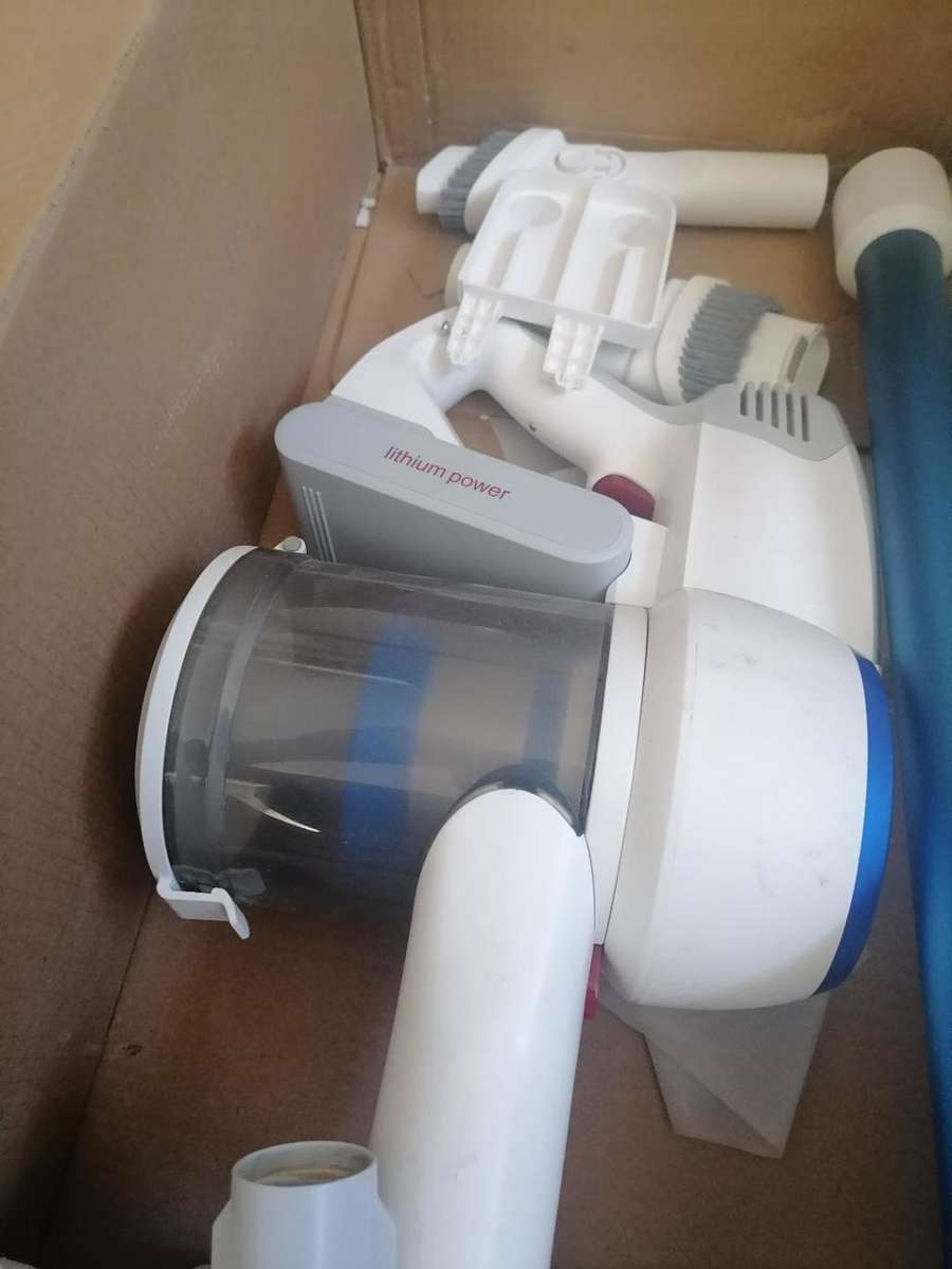 JIMMY JV 53 LITE BATTERY POWERED VACUUM IN BOX WITH ATTACHMENTS, NO CHARGER NOT TESTED