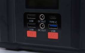 SWITCHED 300W SOLAR POWER STATION