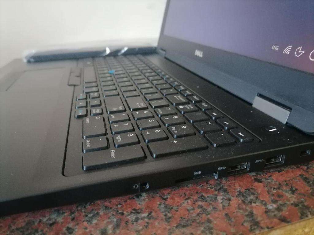 i5 DELL 6TH GEN, 8GB RAM, 1TB HDD. BATTERY 100%,BACKLIT KEYBOARD ,ORIGINAL CHARGER