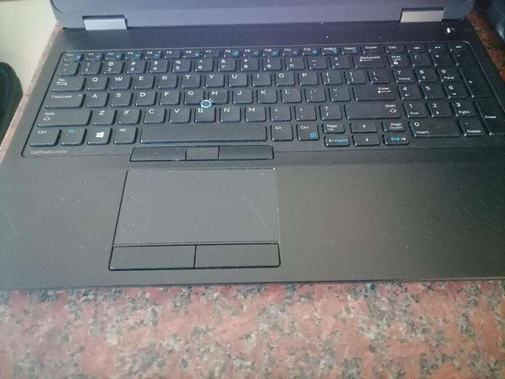 i5 DELL 6TH GEN, 8GB RAM, 1TB HDD. BATTERY 100%,BACKLIT KEYBOARD ,ORIGINAL CHARGER