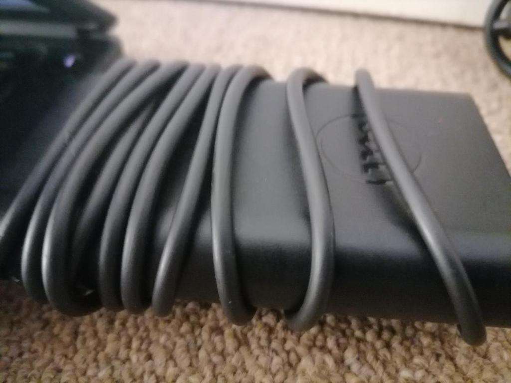 i5 DELL LATITUDE E7450 5TH GEN,4GB RAM,500GB HDD,BACKLIT KEYBOARD,BATTERY 100%,ORIGINAL CHARGER