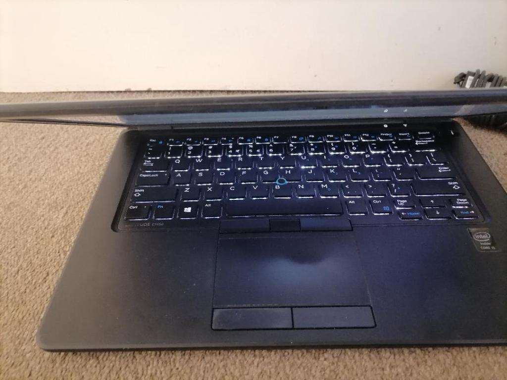 i5 DELL LATITUDE E7450 5TH GEN,4GB RAM,500GB HDD,BACKLIT KEYBOARD,BATTERY 100%,ORIGINAL CHARGER