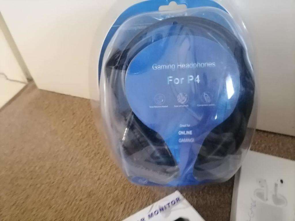 BULK LOT OF UNTESTED ITEMS,CAR LCD SCREE,PS4 HEADSET,AIR PODS,BT SPEAKER,SMART WATCH,CCTV CAMERA