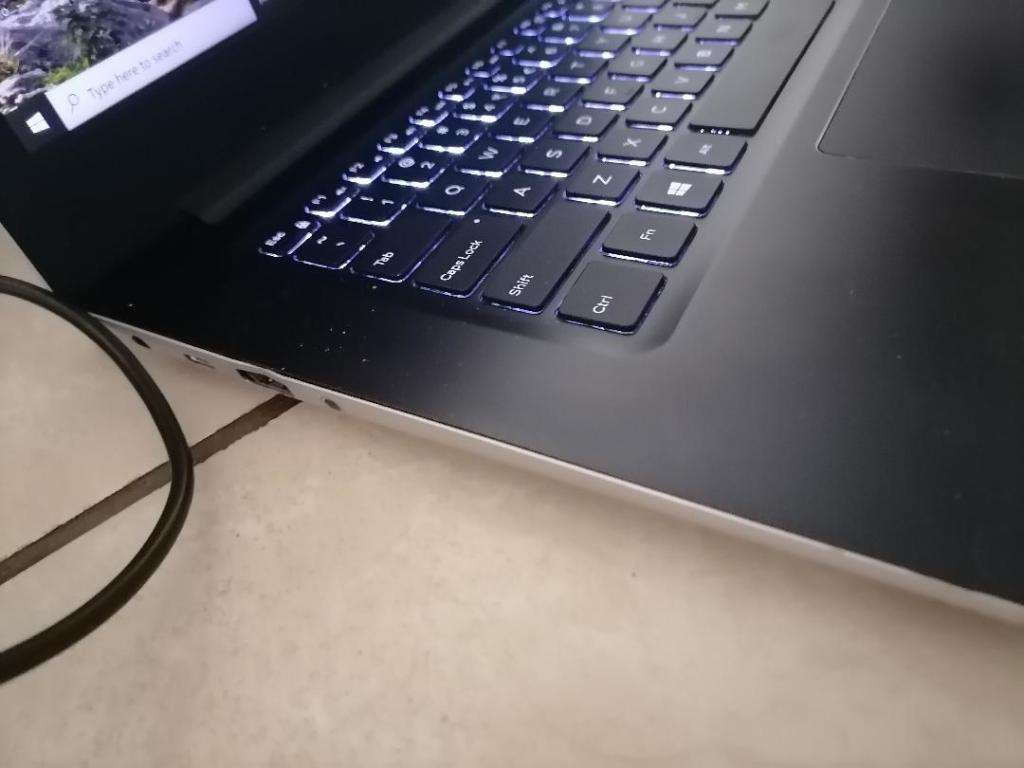 i5 DELL VOSTRO 8TH GEN, 8GB RAM, 256 NVME HDD,W10/OFFICE, LAPTOP BAG,CHARGER,BACK LIT KEYBOARD