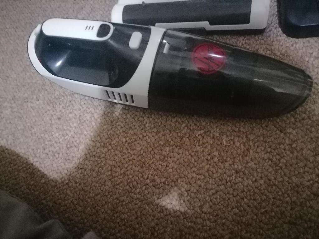 HOOVER BLIZZARD VACUUM, NO CHARGER, UNTESTED