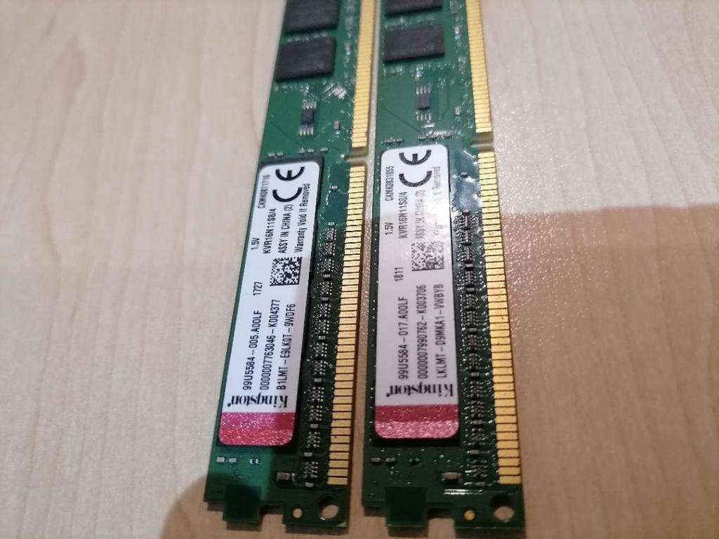 BRAND NEW  2 X Kingston - Value Ram 4GB 1600MHz DDR3 CL11 DIMM SR x8(ONE BID FOR 2)