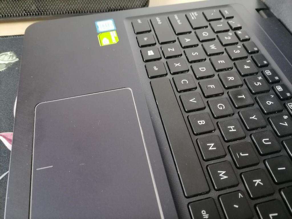 IMMACULATE i7 ASUS VIVOBOOK 8TH GEN, 8GB RAM, 1TB HDD, BATTERY 100%,ORIGINAL CHARGER INCL