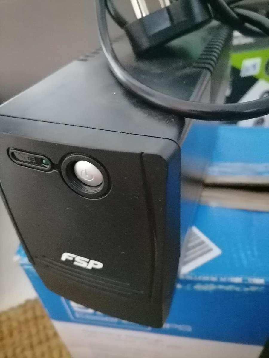 LOT OF 2 X UNTESTED UPS, EATON 5E 2000VA +FSP 600 UPS*ONE BID FOR BOTH**