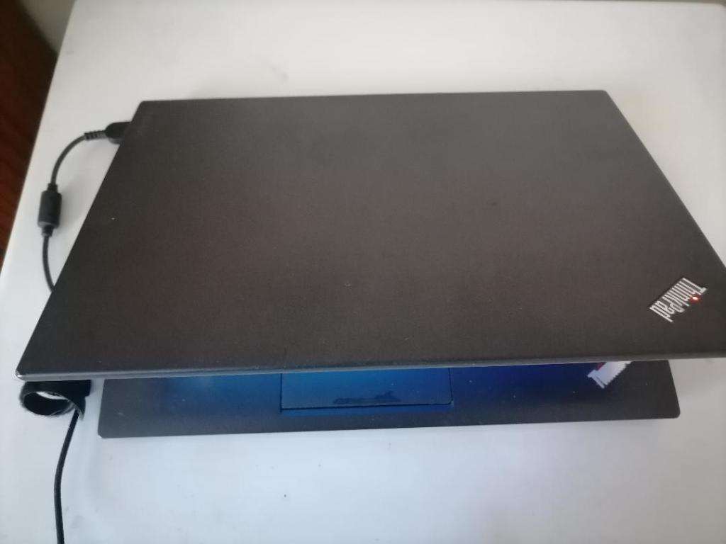 i5 TOUCH SCREEN LENOVO T460 6TH GEN, 8GB RAM, 1TB HDD, BATTERY 100%,ORIGINAL CHARGER