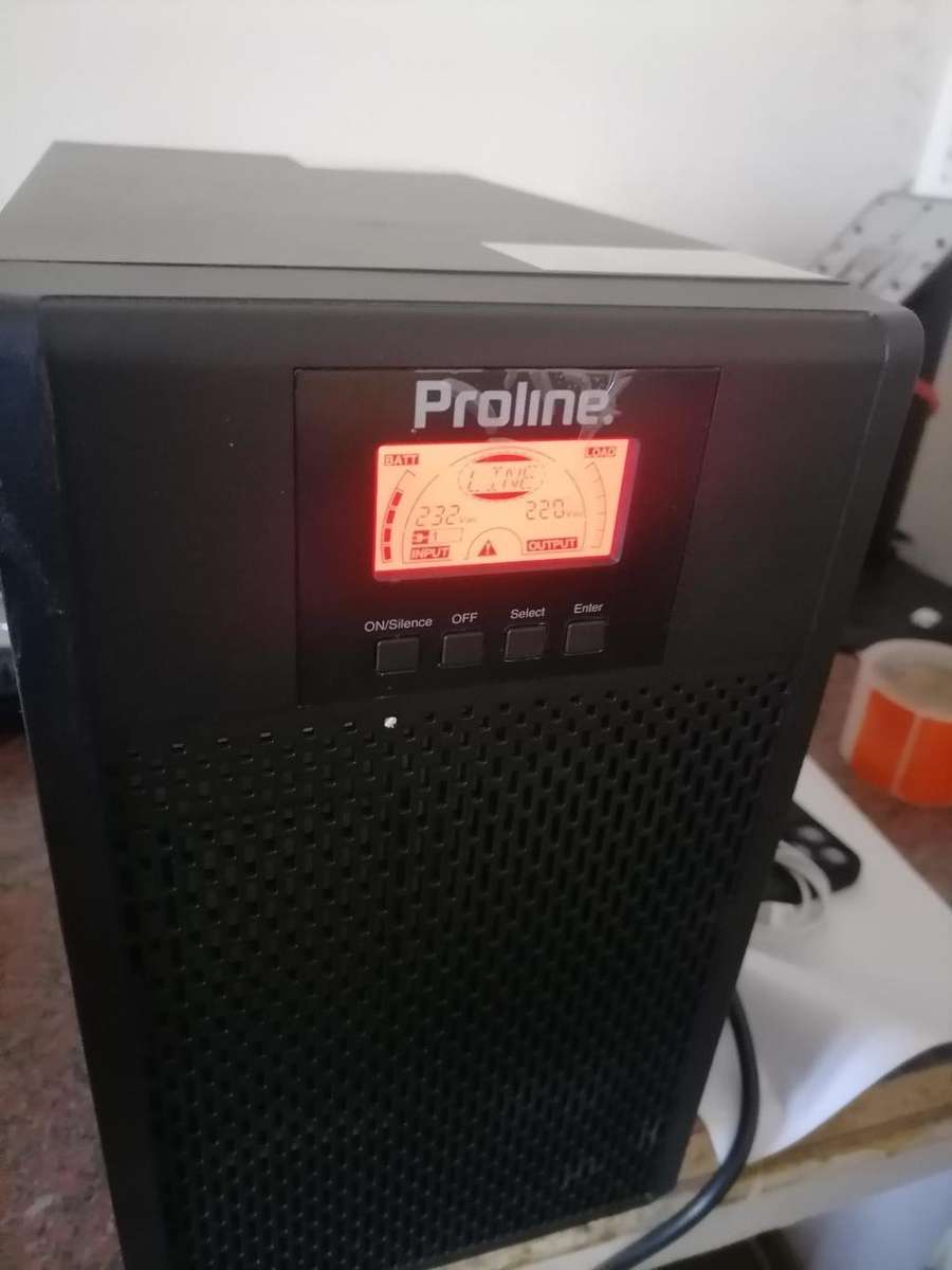 PROLINE I3000 G2 3KVA UPS WITH BUILT IN BATTERIES, WORKING, POWER CORD INCL