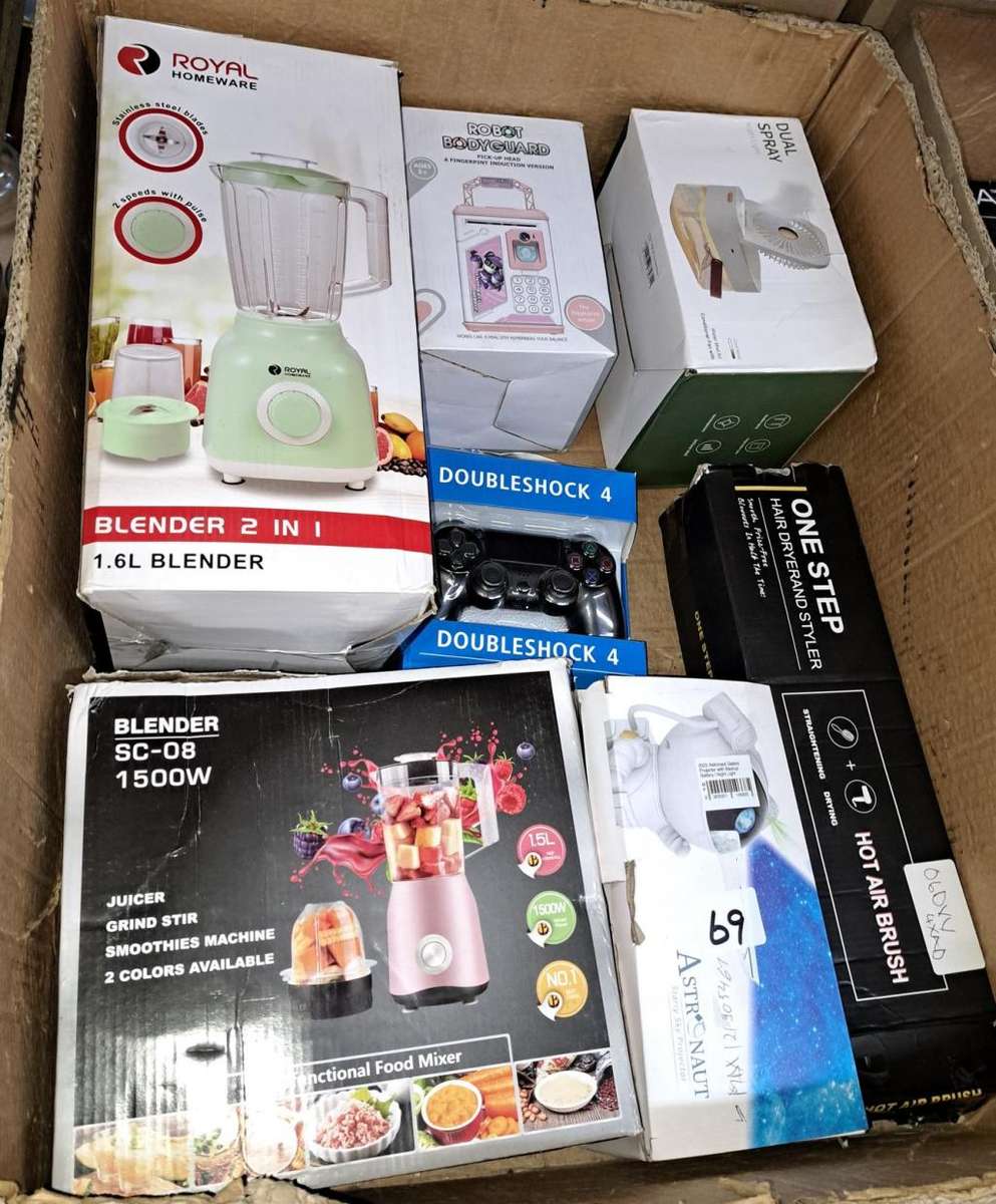 *LUCKY DIP LOT**BULK LOT OF UNTESTED ELECTRONICS AND HOME APPLIANCES*ONE BID FOR THE LOT*