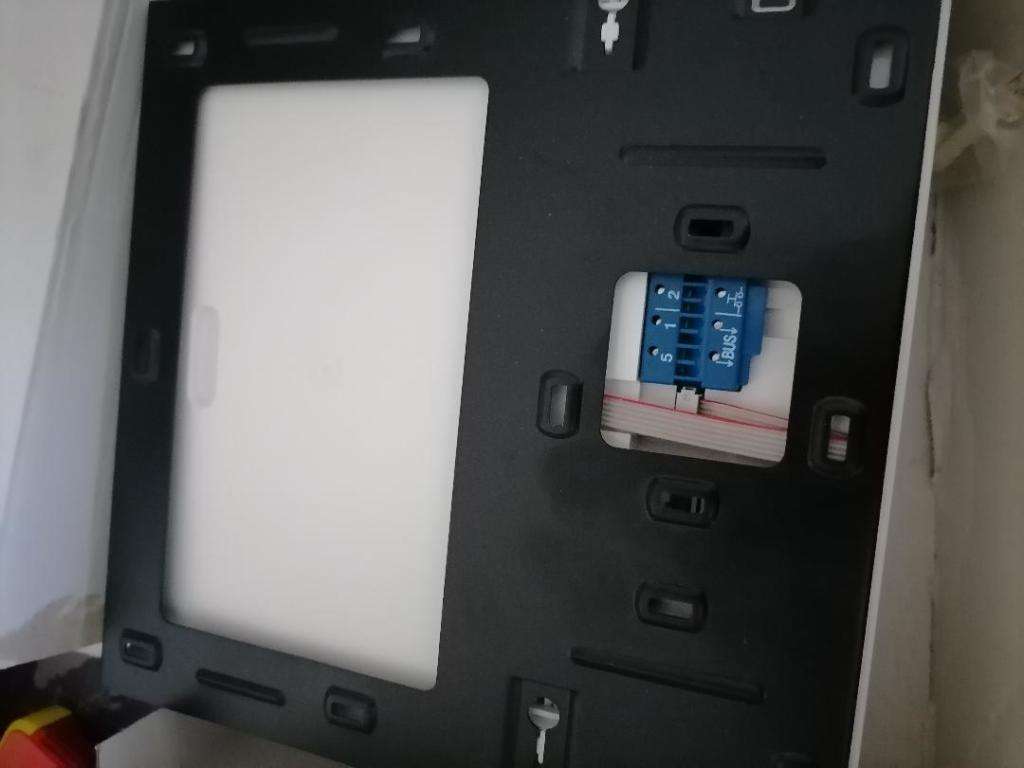 BTICINO 334122 VIDEO PIVOT COLOUR ANALOGUE INTERCOM SYSTEM IN BOX