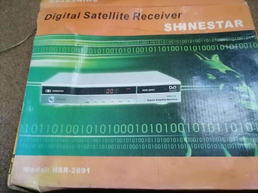 LIQUIDATION ITEMS, LOT INCL: DSTV EXPLORER WITH 2TB HDD, LOT OF UNTESTED DVD PLAYERS