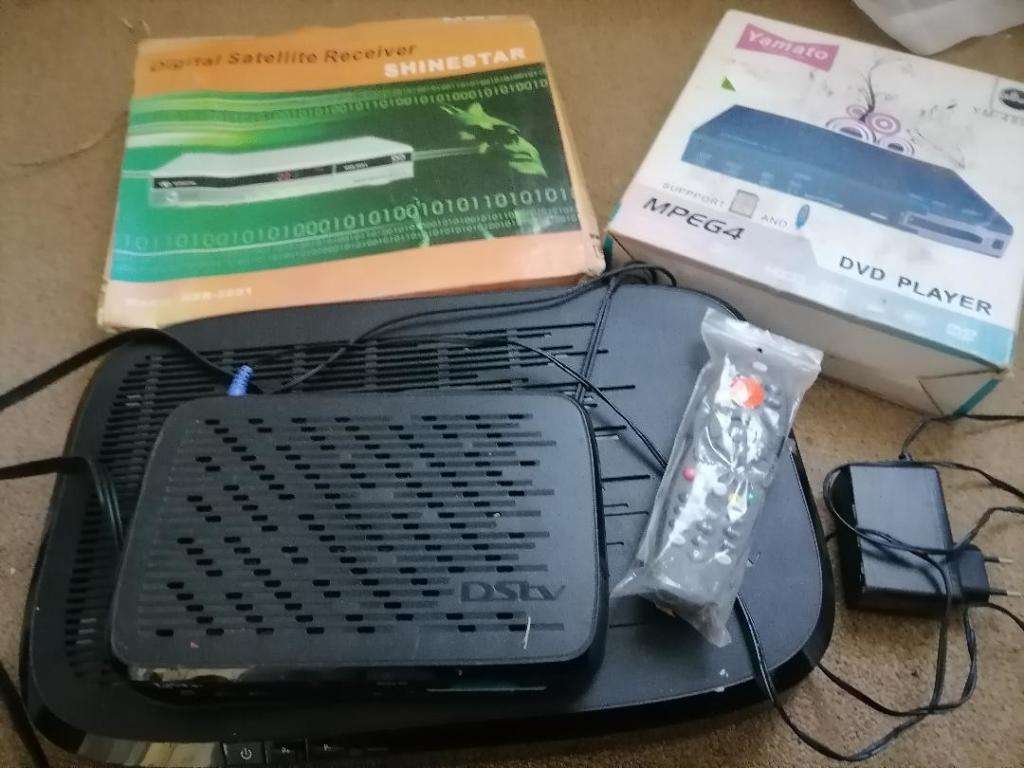 LIQUIDATION ITEMS, LOT INCL: DSTV EXPLORER WITH 2TB HDD, LOT OF UNTESTED DVD PLAYERS