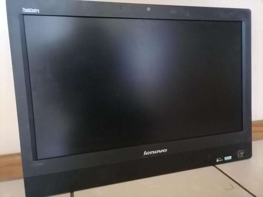 I7 LENOVO 24 INCH 3RD GEN 4GB RAM, 320GB HDDALL IN 1 PC.*SOLD AS IS