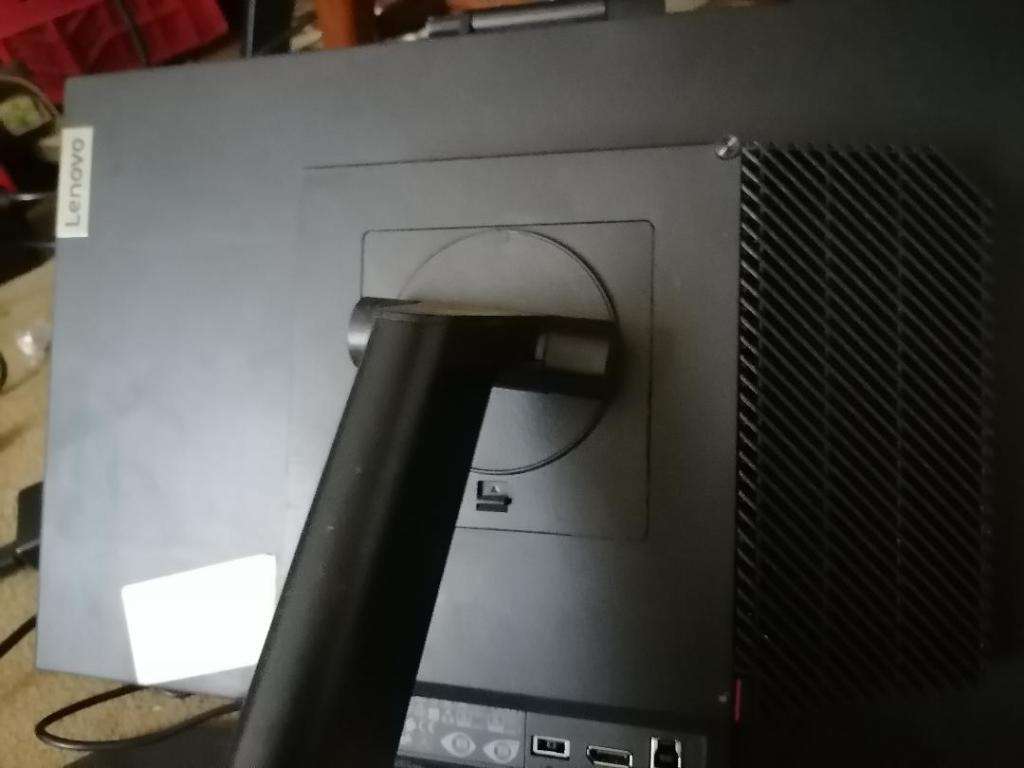 LENOVO THINKCENTRE TIO24GEN4 23.8` FULL HD WLED LCD MONITOR,SLIGHT DISCOLOURATION