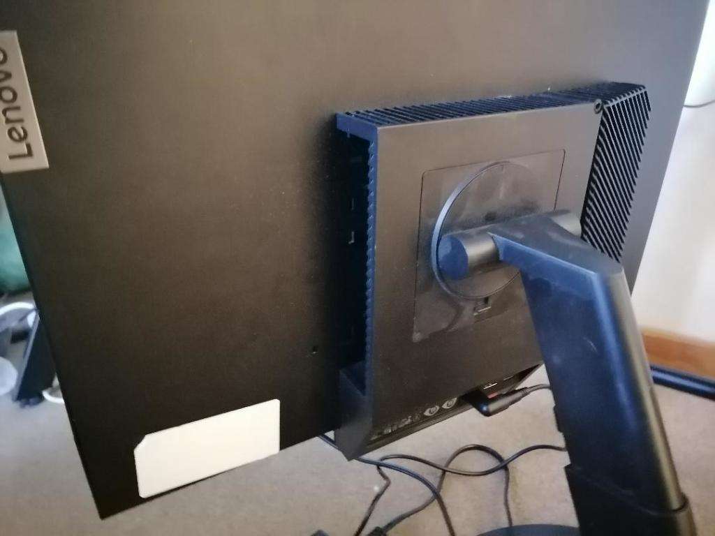 LENOVO THINKCENTRE TIO24GEN4 23.8` FULL HD WLED LCD MONITOR,SLIGHT DISCOLOURATION