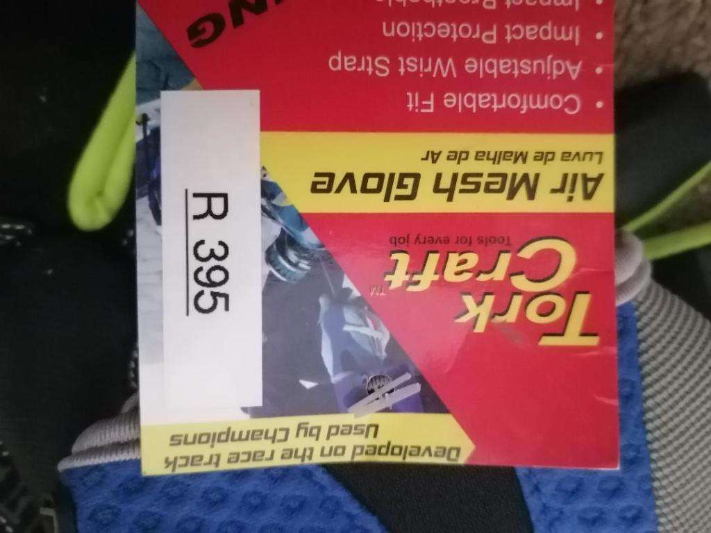 SET OF 2 X BRAND NEW TORX CRAFT GLOVES, TOP QUALITY, ONE BID FOR BOTH ,R400 RETAIL EACH**