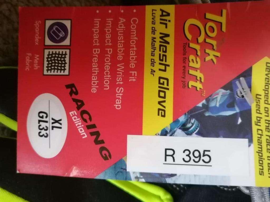 SET OF 2 X BRAND NEW TORX CRAFT GLOVES, TOP QUALITY, ONE BID FOR BOTH ,R400 RETAIL EACH**