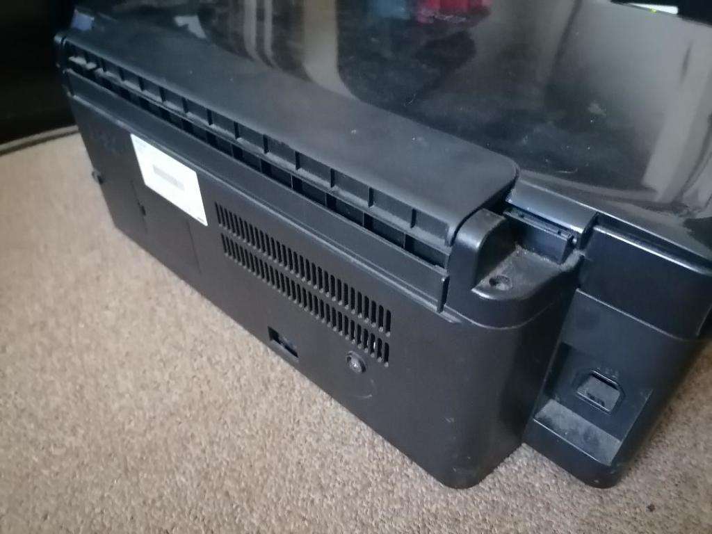 LIQUIDATION ITEM:LOT OF 2 X PRINTERS, HP3835 +EPSON STYLUS SX130*ONE BID FOR BOTH*UNTESTED*