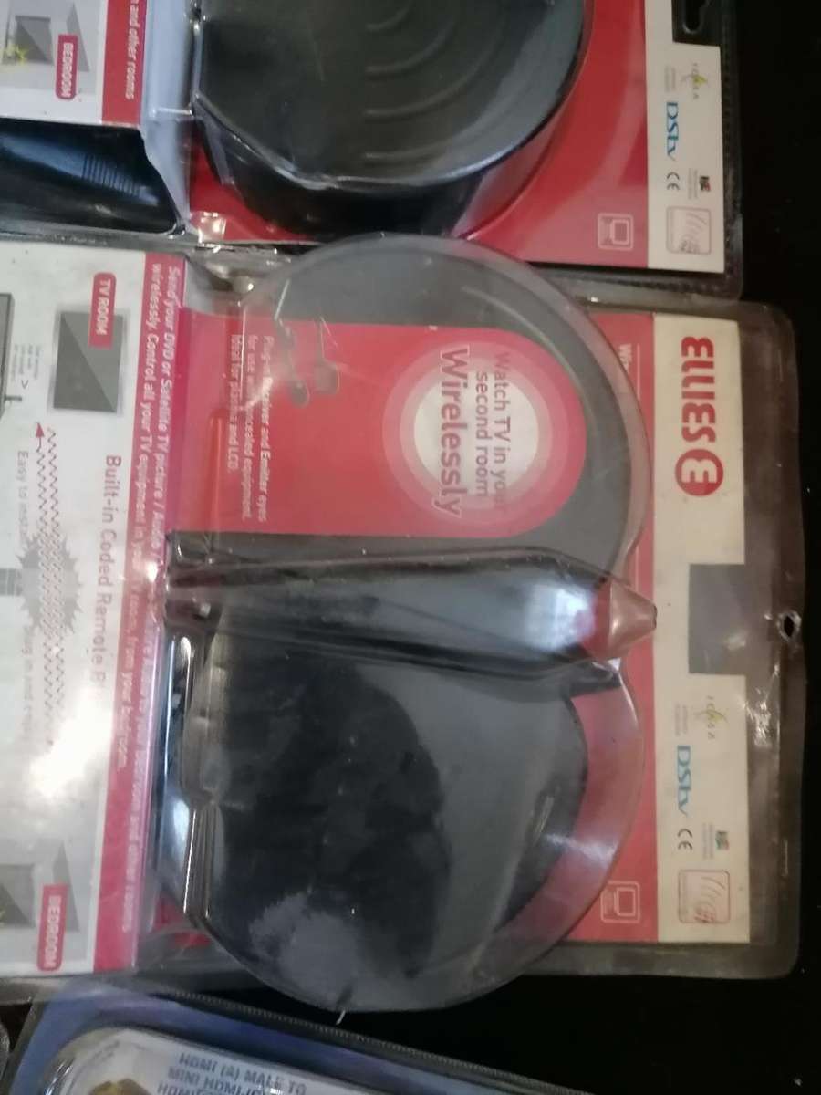 LOT OF NEW ELLIES ELECTRONICS*ONE BID FOR THE LOT AS PER PICS*