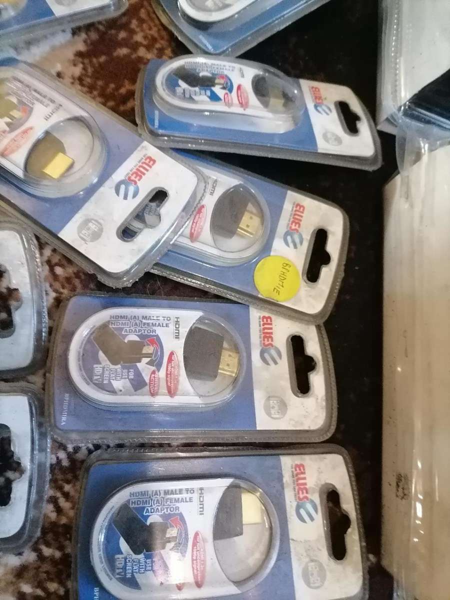 LOT OF NEW ELLIES ELECTRONICS*ONE BID FOR THE LOT AS PER PICS*