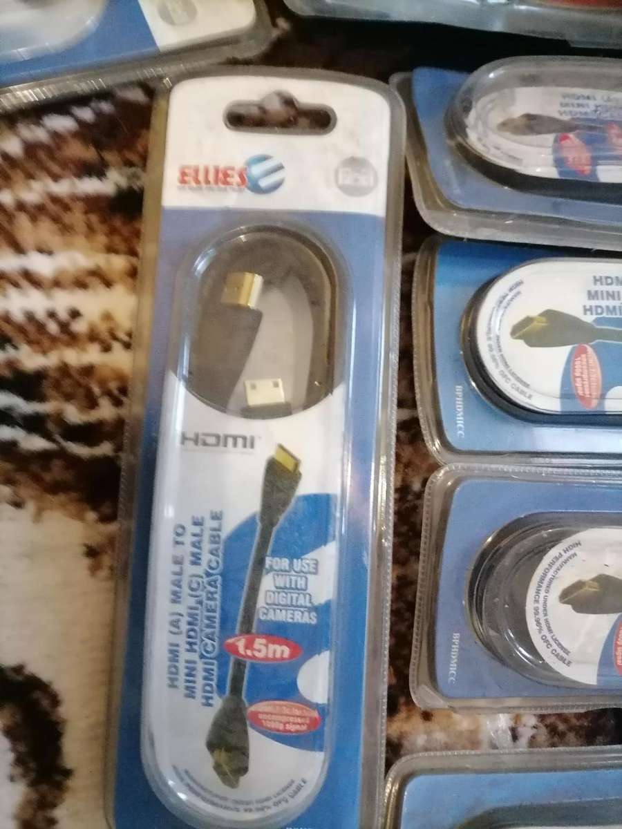 LOT OF NEW ELLIES ELECTRONICS*ONE BID FOR THE LOT AS PER PICS*