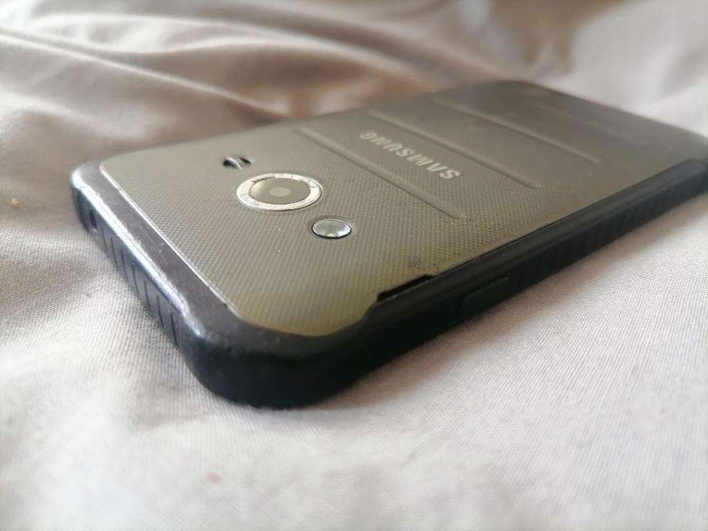 SAMSUNG XCOVER 3