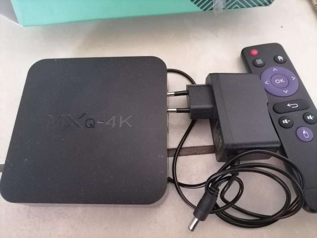 **MX Q 4K SMART TV BOX WITH REMOTE PLUS NEW 360 WIFI ROUTER IN BOX*ONE BID FOR BOTH*