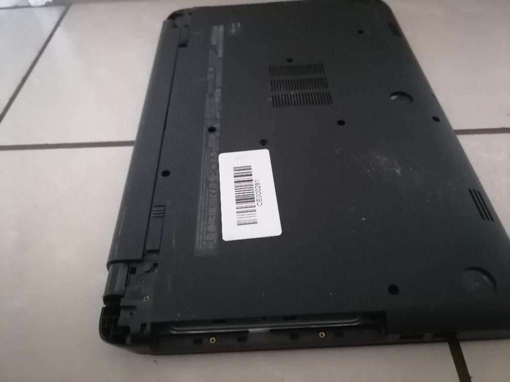 *HP 250  I3 LAPTOP,NO POWER CORD, UNTESTED, SOLD AS IS**