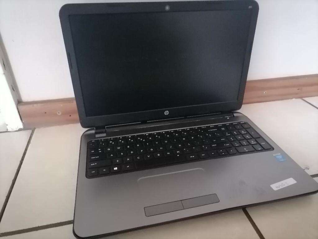 *HP 250  I3 LAPTOP,NO POWER CORD, UNTESTED, SOLD AS IS**